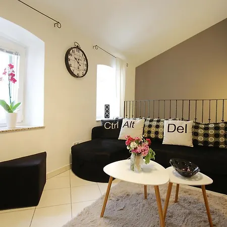 Stomorica Ζαντάρ