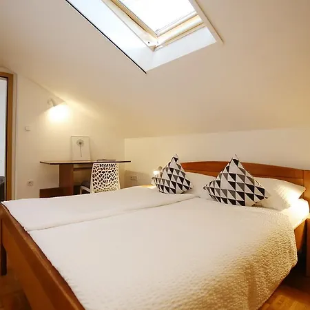 Stomorica Appartement *