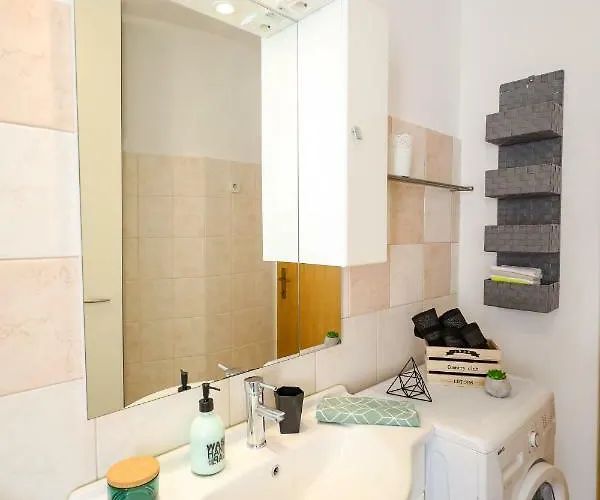 Stomorica شقة زادار